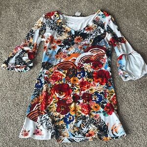 Floral Multicolor Dress with Bell Sleeves. Brand New size Small by Laura Max